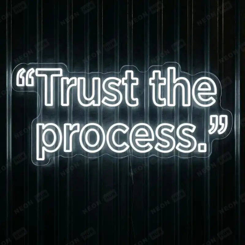 Неоновая вывеска TRUST THE PROCESS