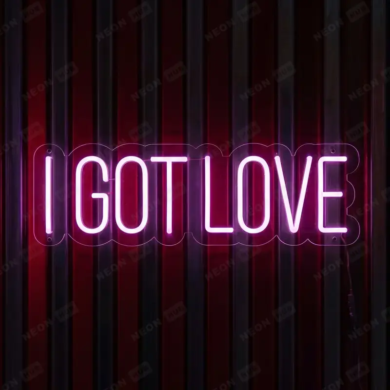 Неоновая вывеска I Got Love